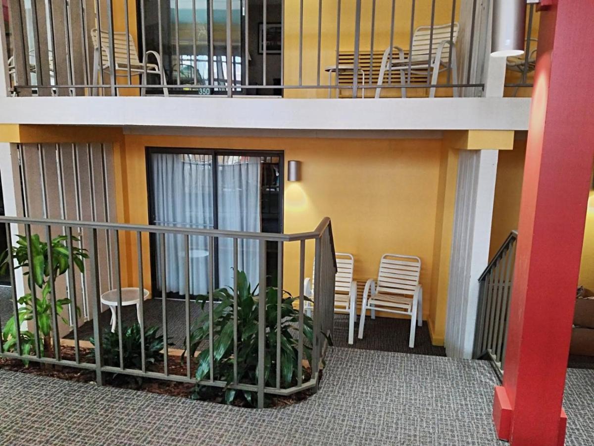 Bel-Aire Hotel Lake Erie Exterior photo